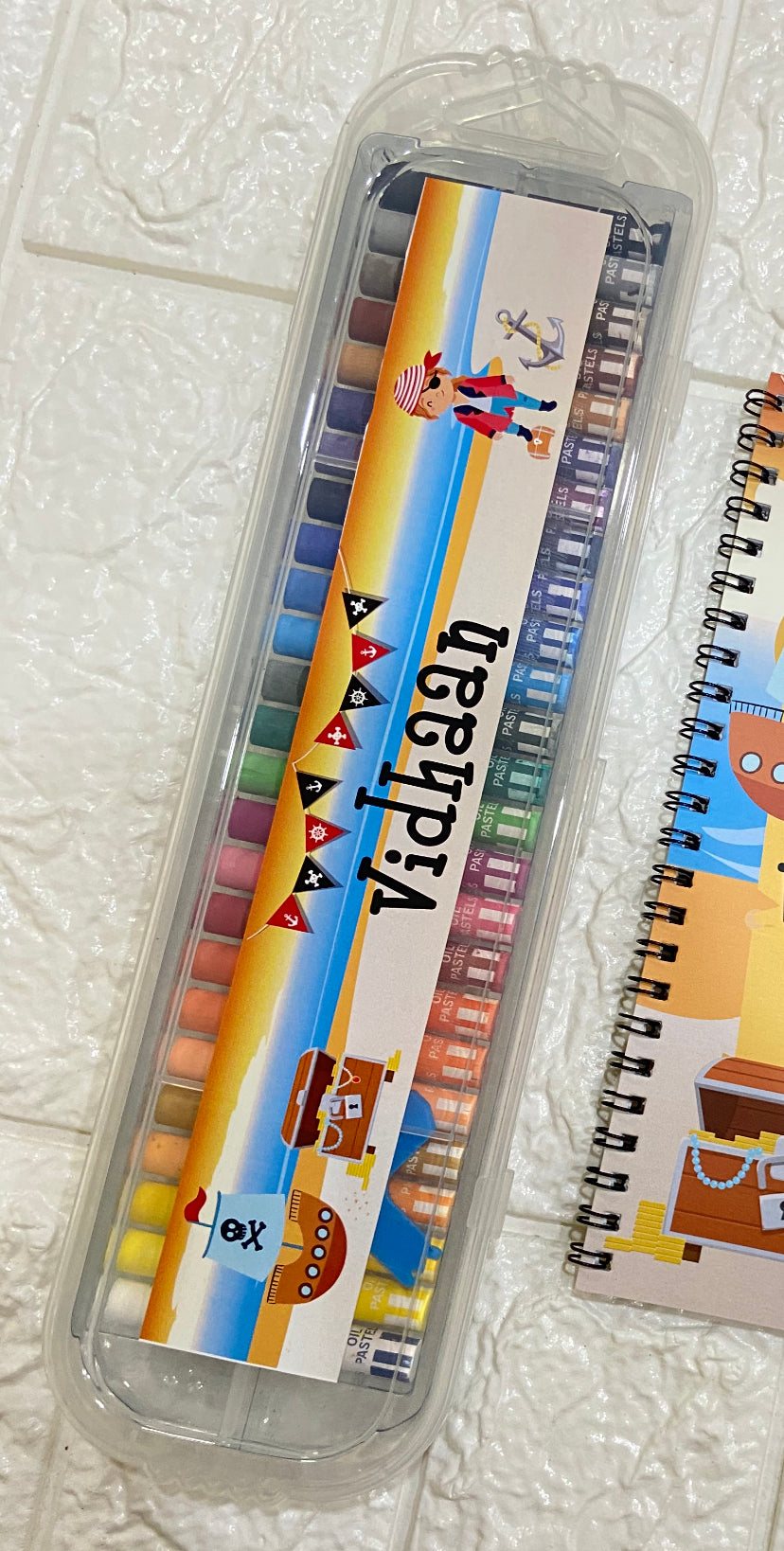 Theme Customised Crayon Box (Set of 24)